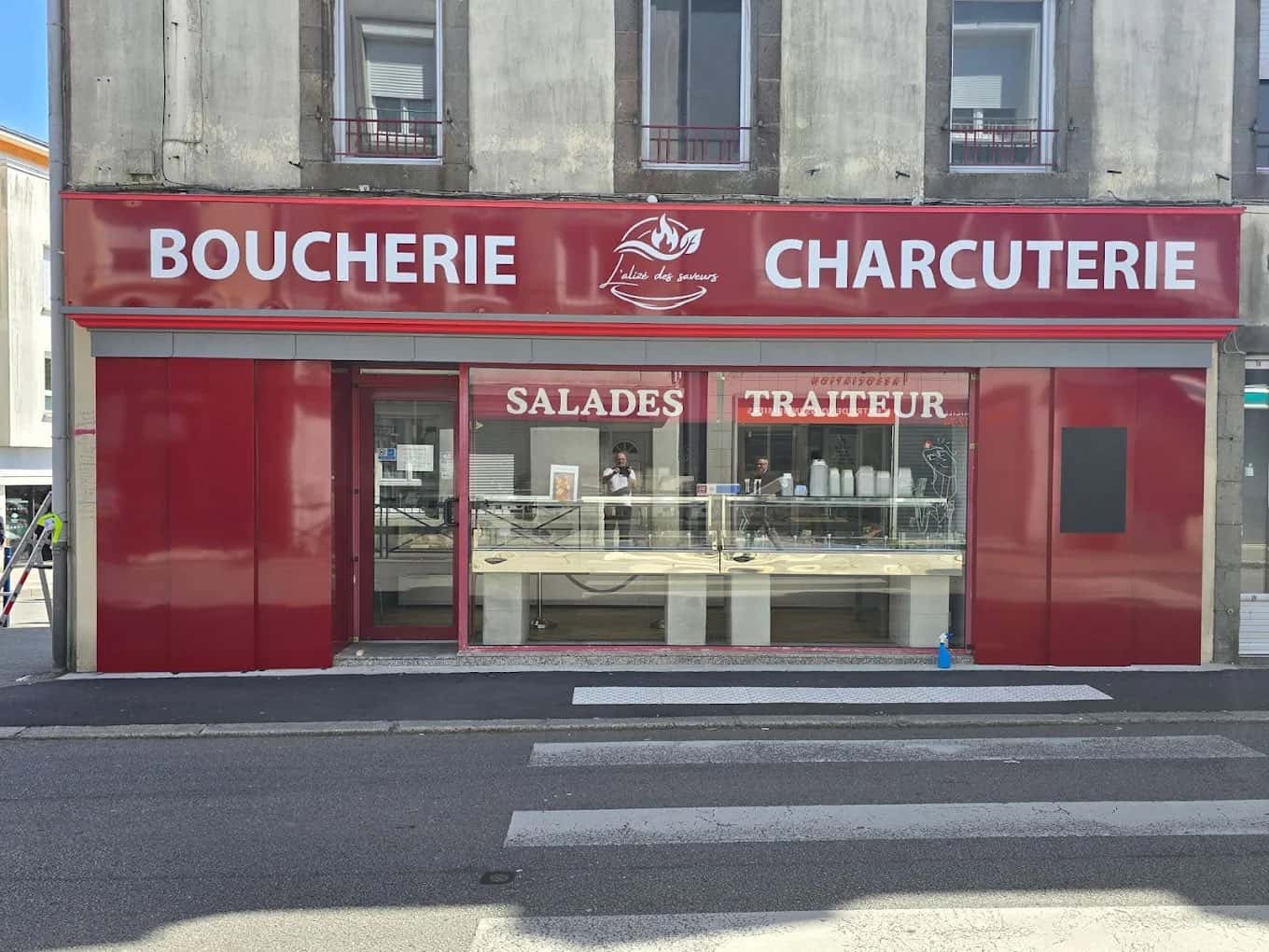 Devanture de L’Alizé des Saveurs, rue Victor Eusen à Brest, vue de face.